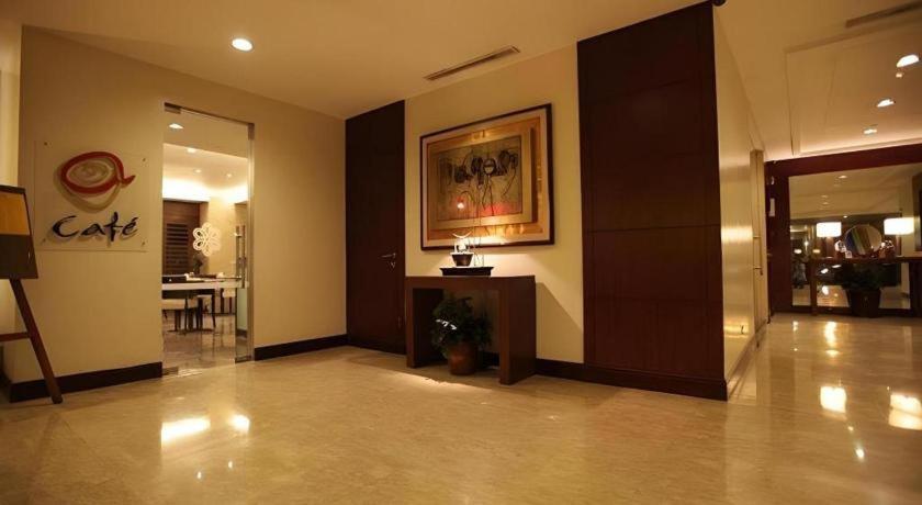 Amorsolo Mansion Hotel マニラ市 エクステリア 写真
