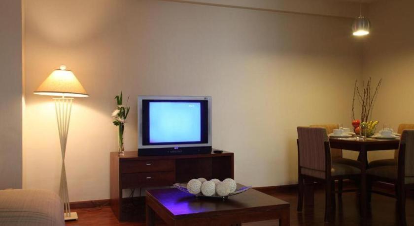 Amorsolo Mansion Hotel マニラ市 エクステリア 写真
