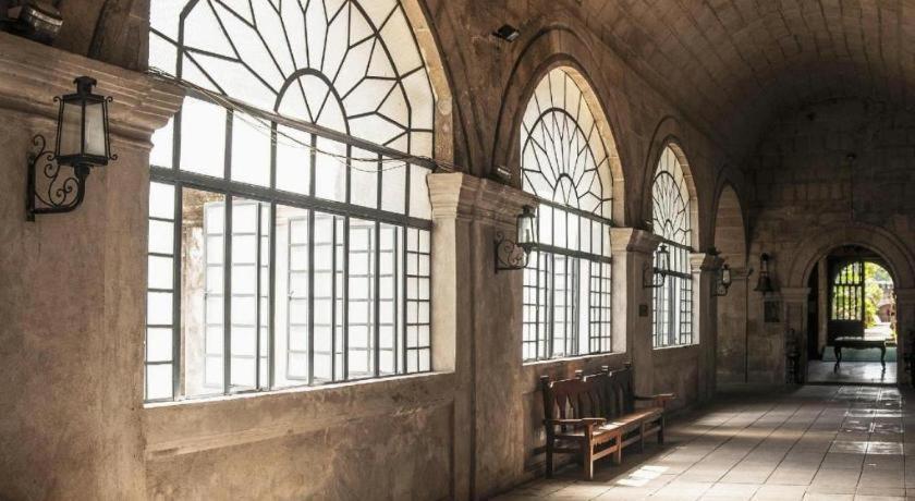 Amorsolo Mansion Hotel マニラ市 エクステリア 写真